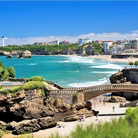 Moderne Renove, Proche Commerces Et Transports, Avec Stationnement Gratuit, - Fr-1-3-615 Biarritz